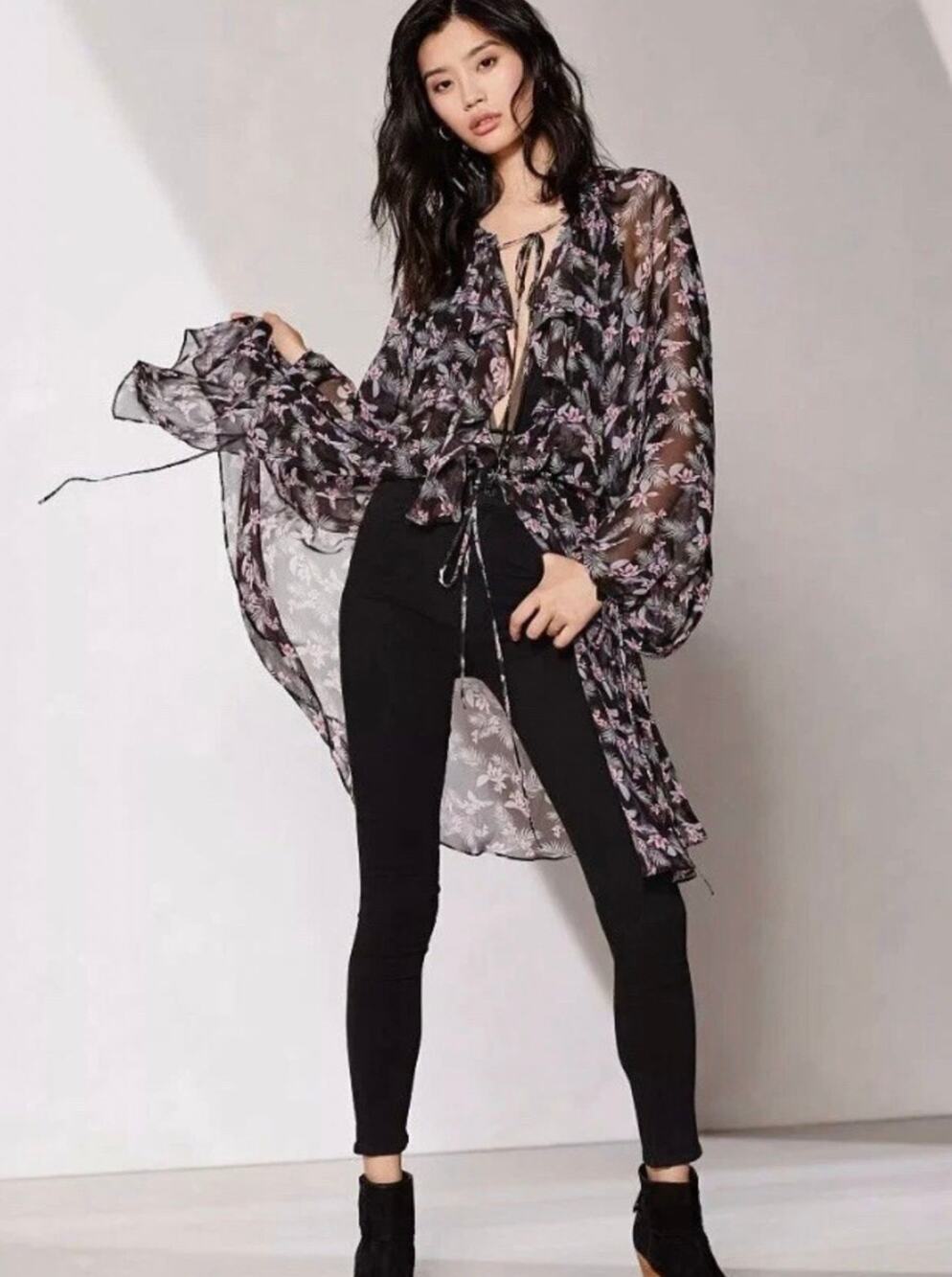 Victorias Secret Very Sexy West Side Black Floral Chiffon Duster Size XS Sheer